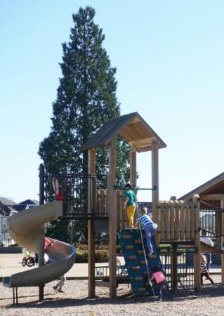 Play structure in Villebois